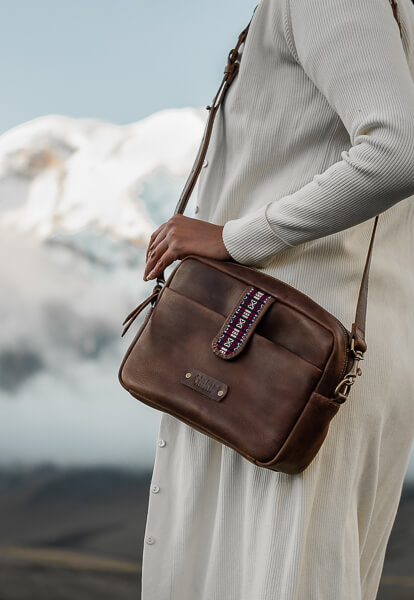 Haku Handmade - Cartera de cuero